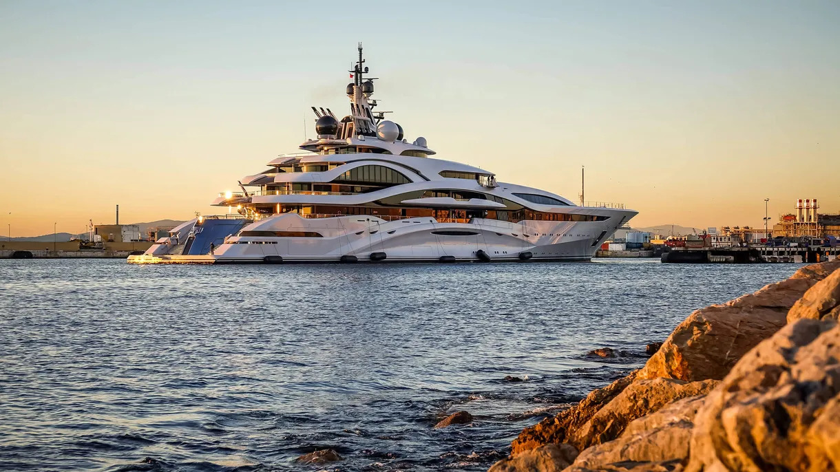 lurssen yacht doha