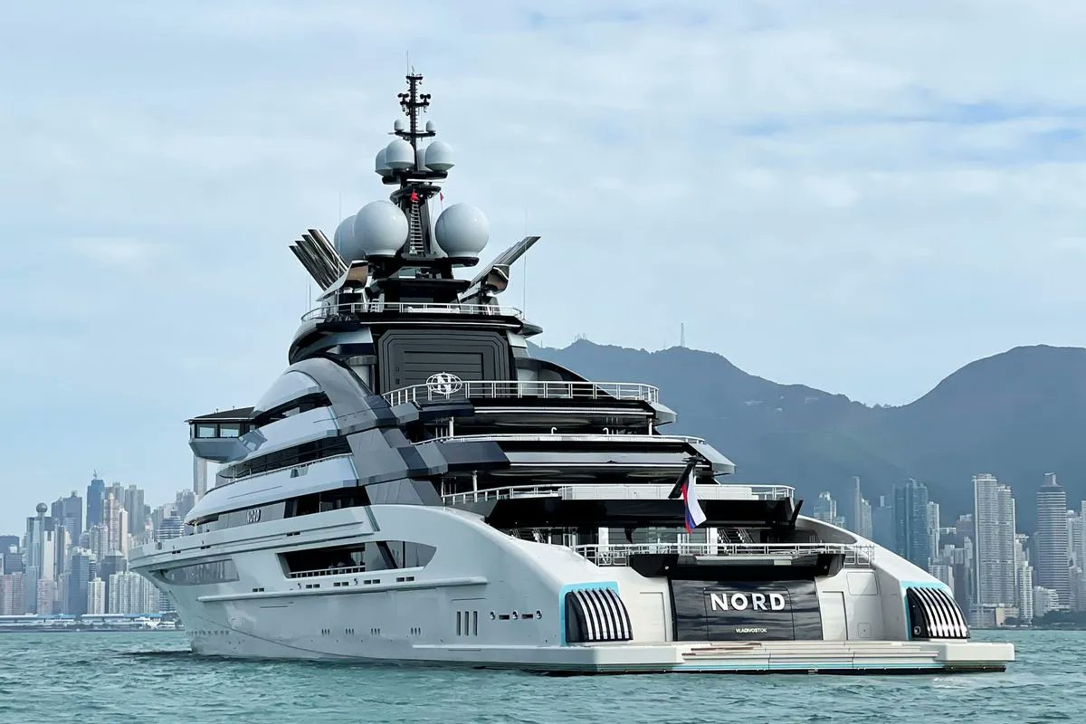 super yacht hong kong